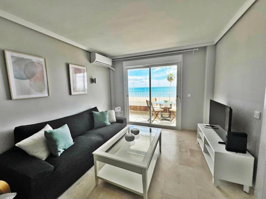 Primera Linea De Playa Frontal Con Vistas Al Mar * Fuengirola