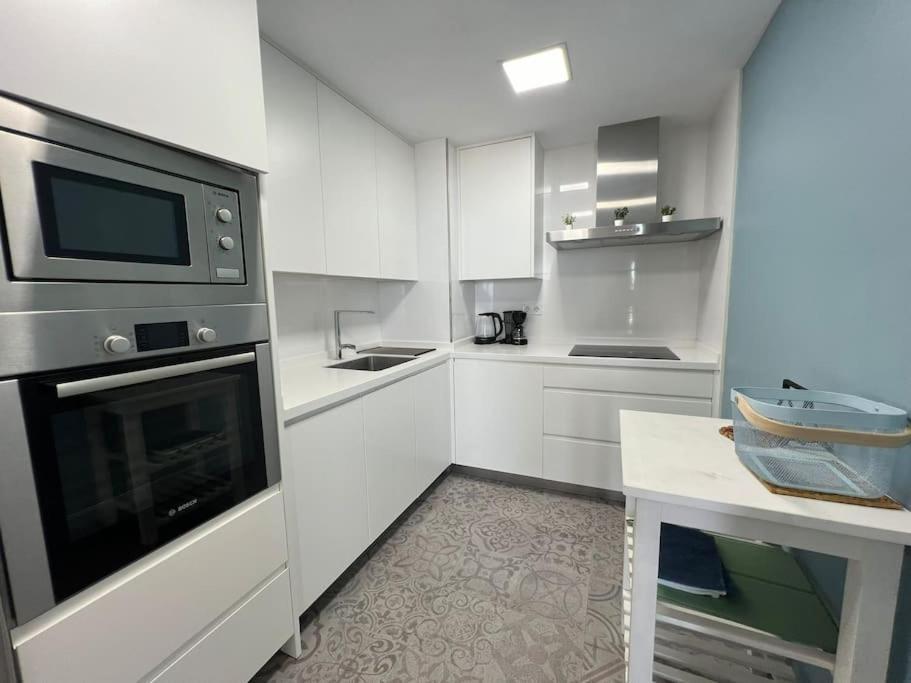 Apartamento Primera Linea De Playa Frontal Con Vistas Al Mar Fuengirola