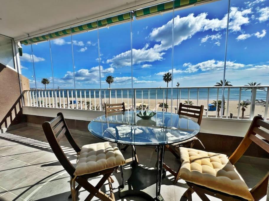 Primera Linea De Playa Frontal Con Vistas Al Mar *