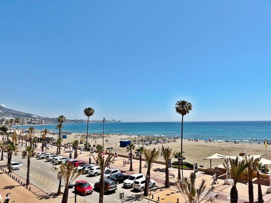 Primera Linea De Playa Frontal Con Vistas Al Mar Apartamento